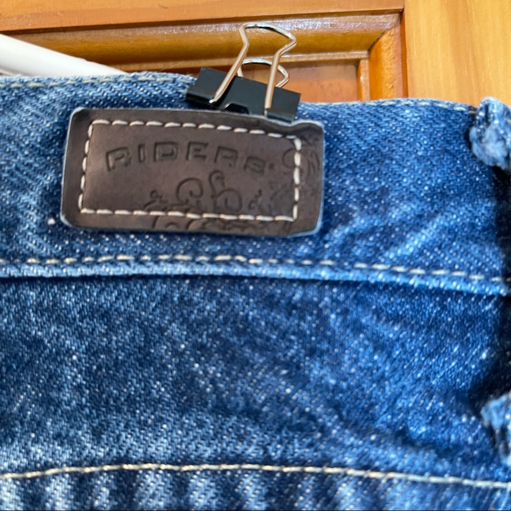 Women’s Riders Relaxed Fit Rider Denim Jeans - Picture 7 of 12